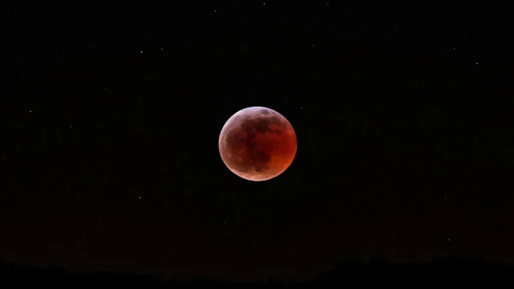 Last Lunar Eclipse of the Year on Rakshabandhan: Visibility in India?