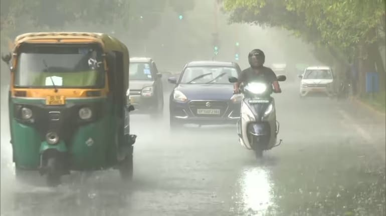 Delhi Weather: Yellow Alert for Rain, Thunderstorms Today