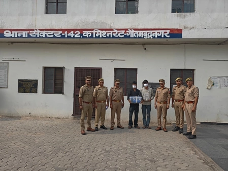 Noida: Two Thieves Arrested, Laptops, Phones, and Cash Seized