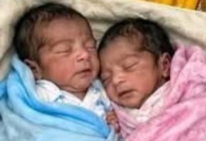 कोडरमा: महिला ने टोटो में जुड़वा बच्चों को जन्म दिया
