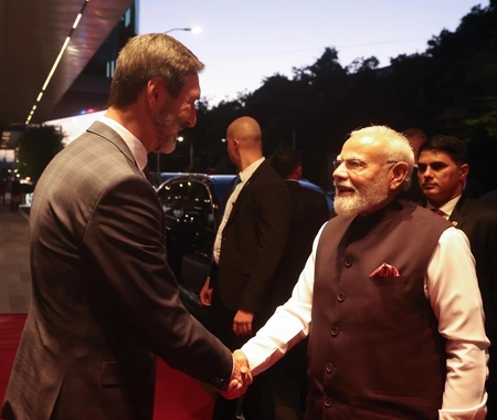 PM Modi Arrives in Slovakia, Welcomed with Bread and Salt
