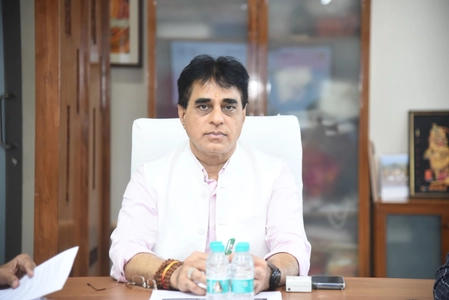 Plan to Establish Spine and Sports Injury Center in Ahmedabad