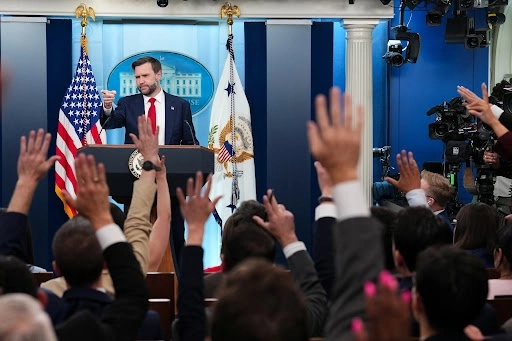 US-Iran 'Peace Deal' Controversy: JD Vance Defends in Video