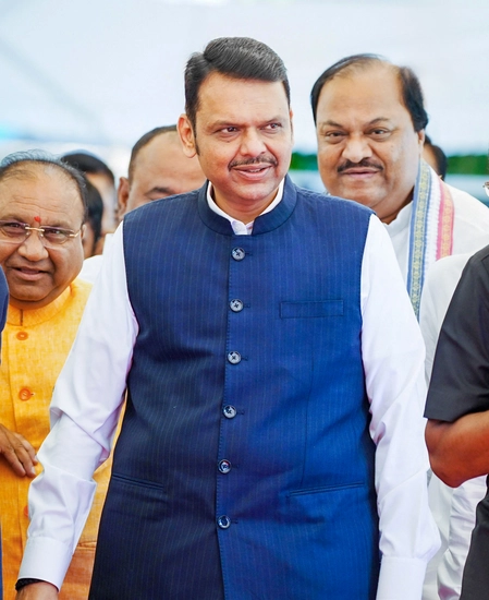 भाजपा महाराष्ट्र विधान परिषद में बहुमत के करीब, विपक्ष में खींचतान