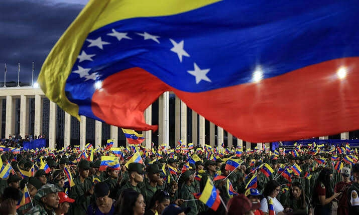 Venezuela's Double Crisis: Power Struggle and Earthquake Impact on Oil