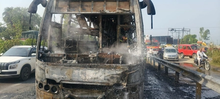 Fire Breaks Out in Rajasthan Roadways Double-Decker Bus in Meerut