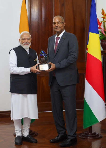 Seychelles Honors PM Modi as 'Guardian of the Blue Horizon'
