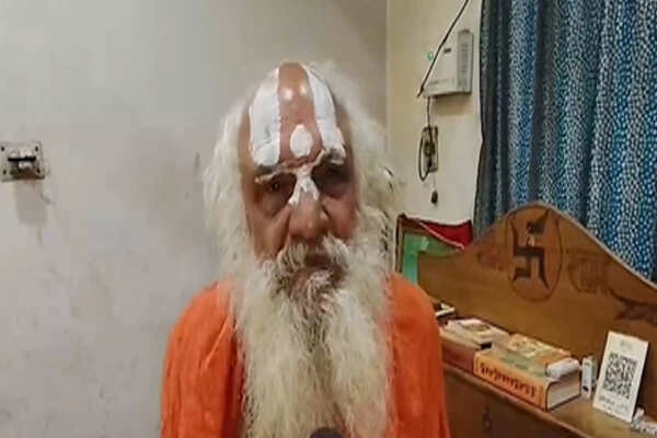 Chanda Theft: Acharya Dharmdas Distances from Champat Rai