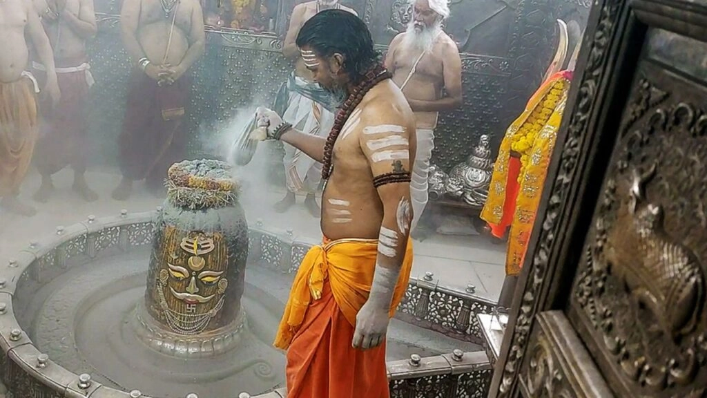 Mahakal Darshan Fees Introduced After Bhasma Aarti