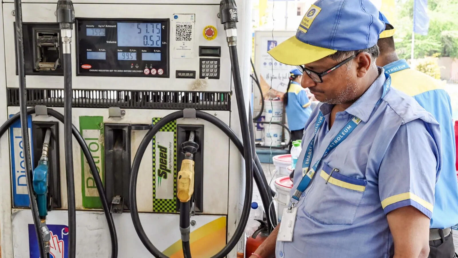 Petrol and Diesel Prices Today: Crude Oil Drops, See Latest Rates