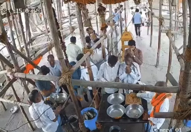 Roof of Hanuman Temple Collapses in Maharashtra, 6 Dead