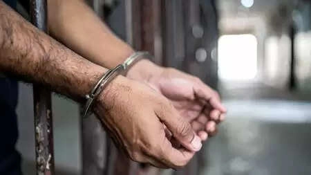 Mumbai Police Uncover ₹1.07 Crore Online Trading Fraud, 6 Arrested