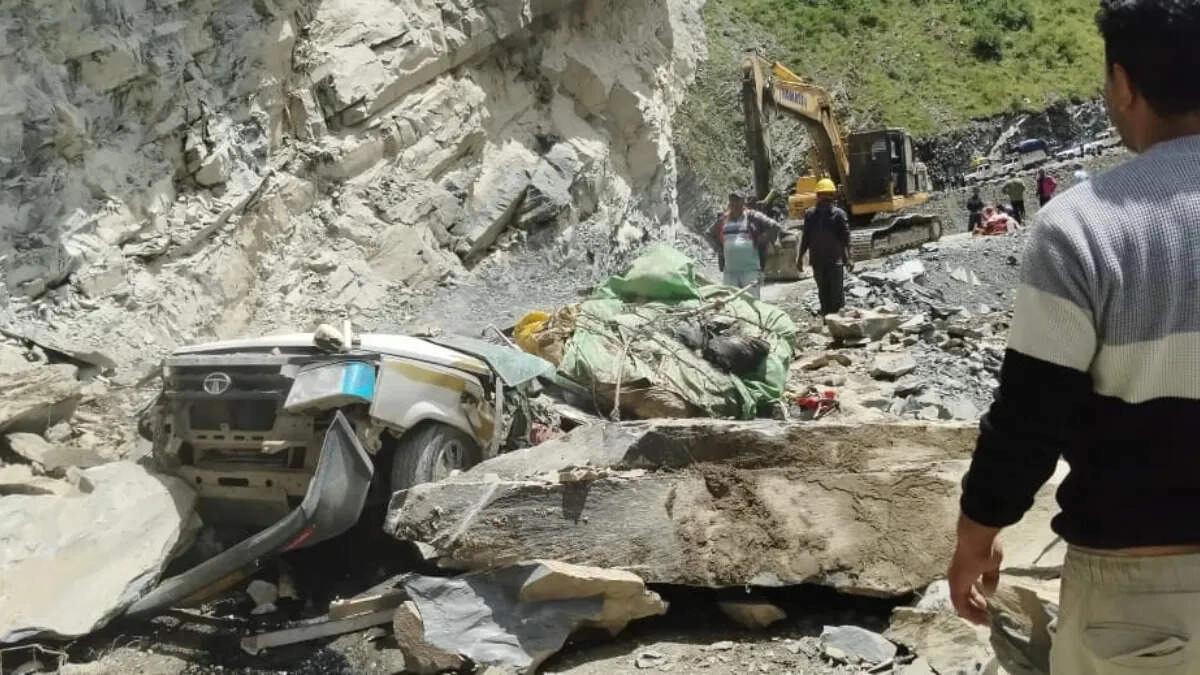 Landslide in Himachal kills 13; Gujarat faces severe flooding; alert for heavy rain in UP-Rajasthan