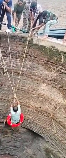 Maharashtra: Man Rescued 18 Hours After Falling into Well