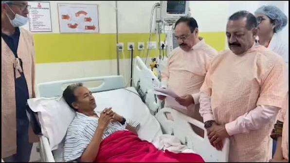 26-Day Fast Ends: Sonam Wangchuk Discharged, Visits Rajghat