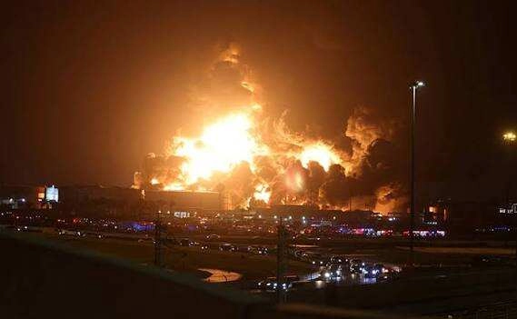 Houthi Claim: Attack on Saudi Aramco's Jazan Refinery with Missiles
