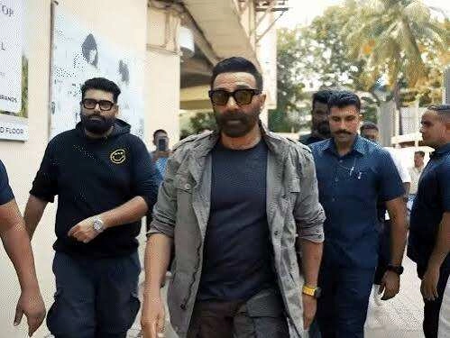 S Sunny Deol and Rajkumar Santoshi Reunite After 30 Years