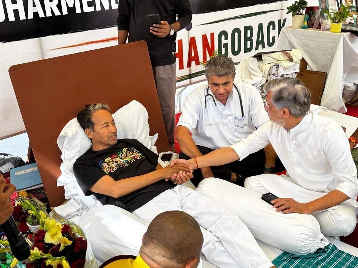 Sonam Wangchuk Joins Congress Support After AAP; Pawan Khera Warns