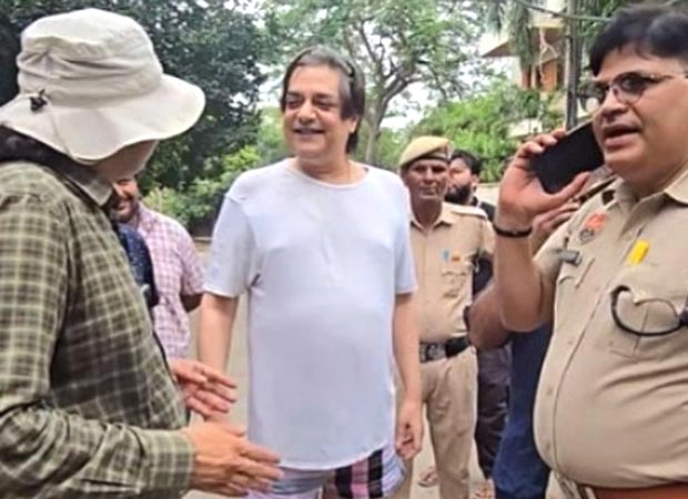 Chandrachur Singh Engages with Officials at Gurugram Demolition