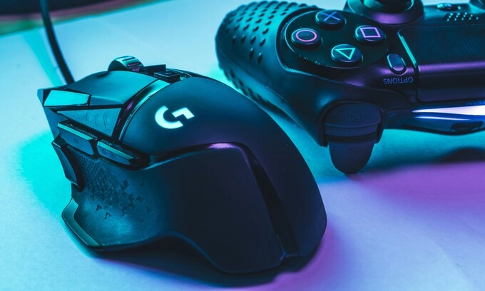 Chinese Logitech Reseller Fined for Dog-Like Ad Remarks