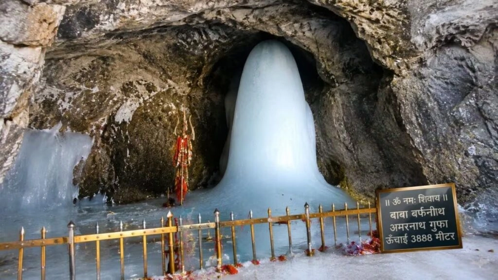 Heavy Rains Halt Amarnath, Vaishno Devi Yatras in J&K