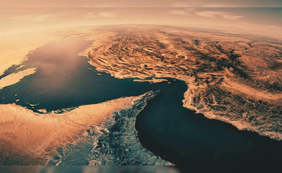 Hormuz Crisis: DGMA Issues Important Advisory for Indians