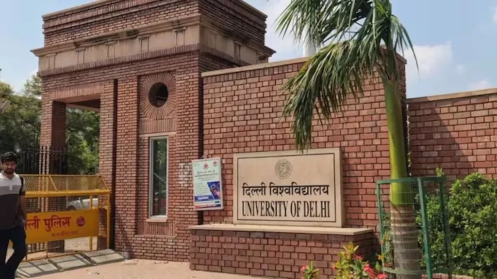 DU Advises Against Jantar Mantar Visit Amid NEET Protests