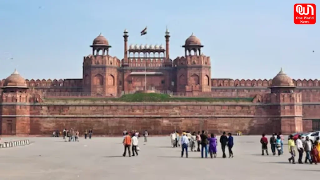Bomb Threat at Delhi's Red Fort Sparks Major Security Response