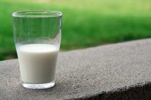 Shocking Video of Fake Milk Made with Chemicals Goes Viral!