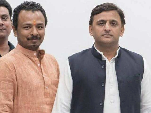 Principal Suspended for Celebrating Akhilesh Yadav's Birthday