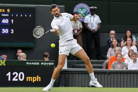 Wimbledon: Djokovic Matches Federer’s Record, Advances to Round 4
