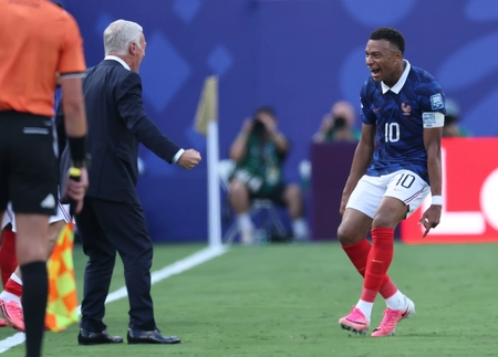 FIFA World Cup: France reaches quarter-finals, Mbappé shines