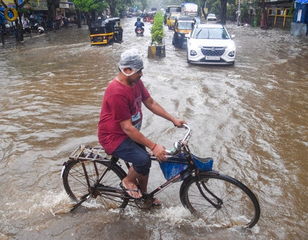 Continuous Rain in Mumbai Causes Overflow in Tulsi Lake