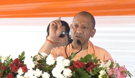 CM Yogi Attacks SP-Congress: Why Pray at Hanumangarhi Steps?