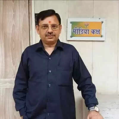 भाजपा का हमला: केजरीवाल का सुंदरकांड दांव विफल