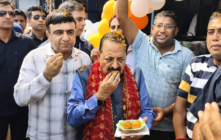 Modi Government Prioritizes Welfare of Street Food Vendors: Singh
