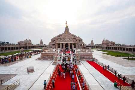 श्रीराम जन्मभूमि ट्रस्ट की बैठक: सीईओ चयन के लिए समय बढ़ा