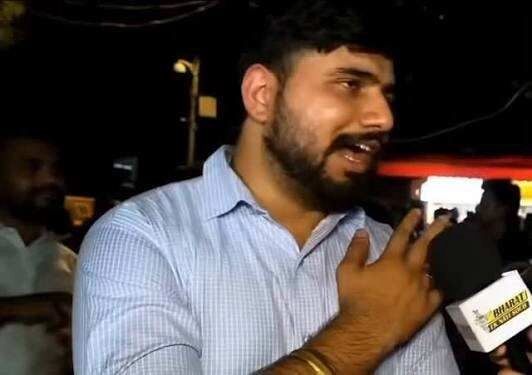 Delhi Cop Resigns, Protests at Jantar Mantar - Video Goes Viral