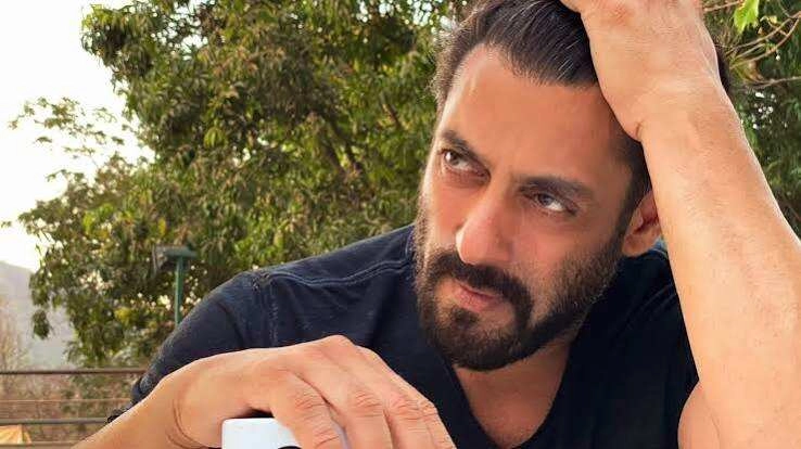 Fake Post on Shah Rukh Khan: No Statement on NEET Controversy