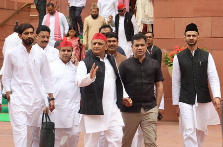 Johar University Controversy: SP MPs to Visit Rampur