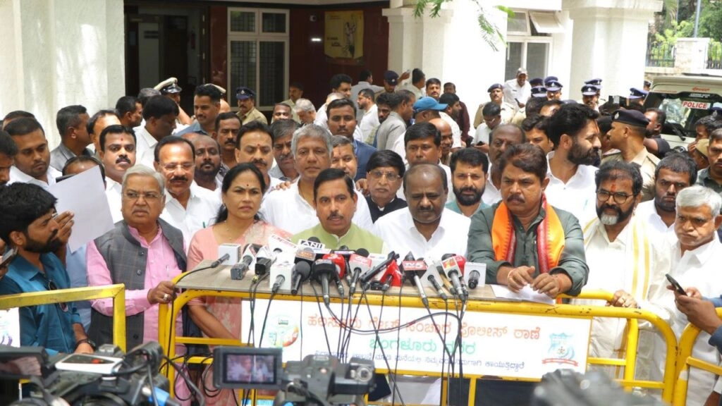 Karnataka: BJP Questions Congress's 'Thank You' Over SIR Ruckus