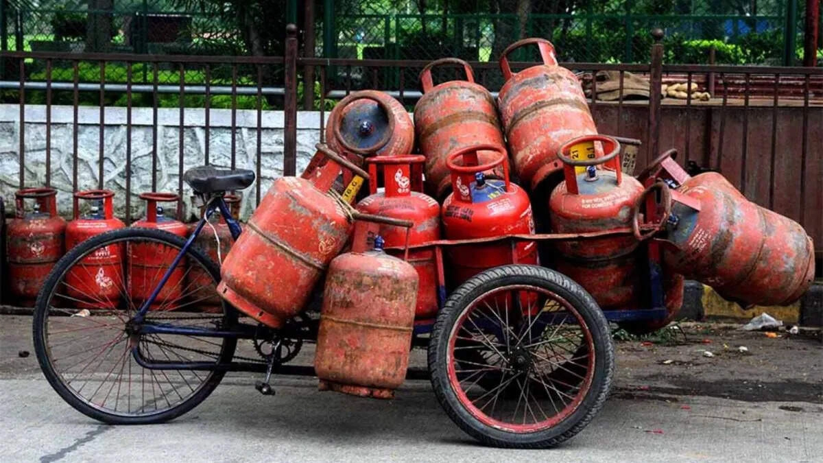 LPG Rates Today: New Price for 14.2 kg Domestic Cylinder