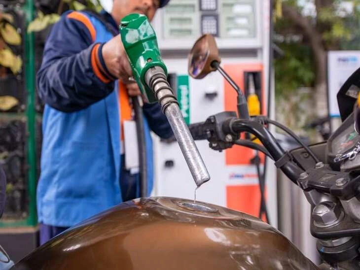 Petrol-Diesel Prices Today: Crude Oil Falls $24 in 30 Days